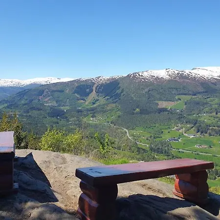 Molden 2-fjellutsikt Og Jacuzzi Tilgang. Leilighet Luster