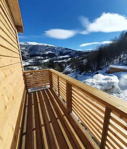 Molden 2-fjellutsikt Og Jacuzzi Tilgang. Luster